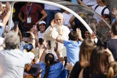 Pastoral visit by His Holiness Pope Leo XIV to Naples: he meets the public in Piazza del Plebiscito, Naples, 8 May 2026.